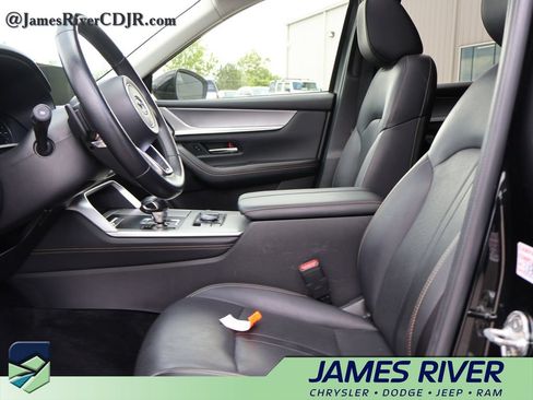 Used 2025 MAZDA CX-70 3.3 Turbo w/ Preferred Package AWD/4WD image 23
