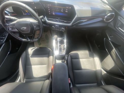 Used 2024 Chevrolet Trax RS w/ Driver Confidence Package FWD image 19