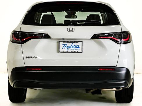 Used 2024 Honda HR-V LX image 7