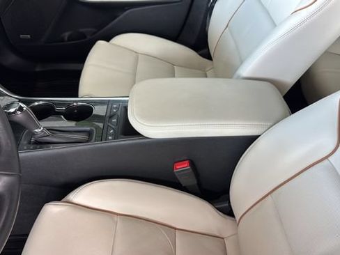 Used 2019 Chevrolet Impala Premier w/ Premier Convenience Package FWD image 16