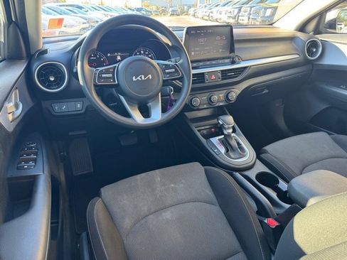 Certified 2024 Kia Forte LXS w/ LXS Technology Package image 15
