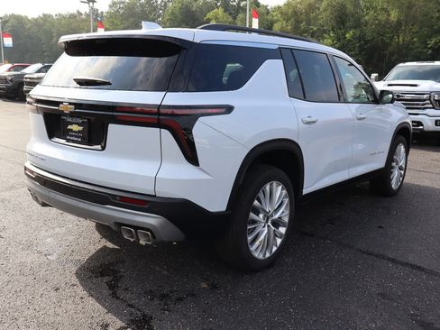 New 2027 Chevrolet Traverse LT w/ Driver Confidence Package AWD/4WD image 31