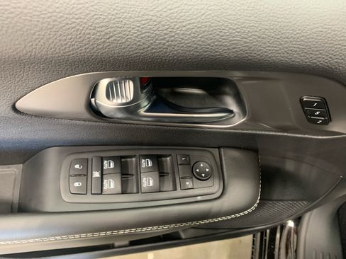 New 2026 Chrysler Pacifica Select image 29