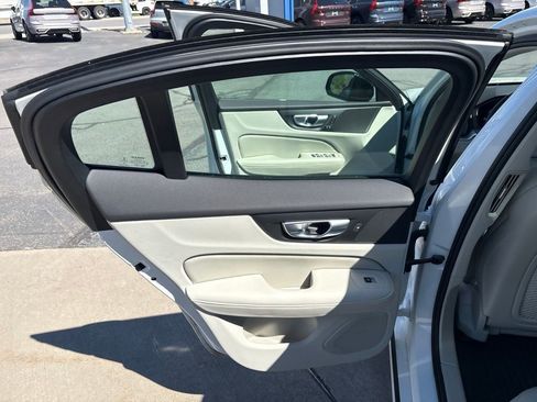 Certified 2024 Volvo S60 B5 Core w/ Climate Package AWD/4WD image 27