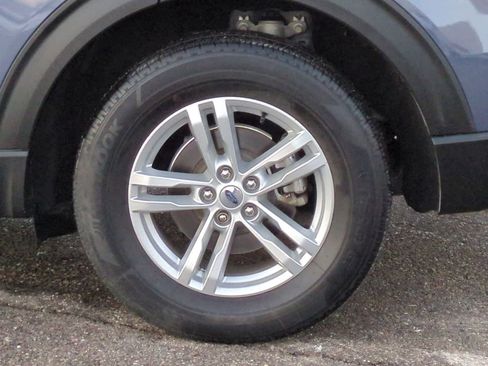 Certified 2021 Ford Explorer XLT w/ Equipment Group 202A image 14