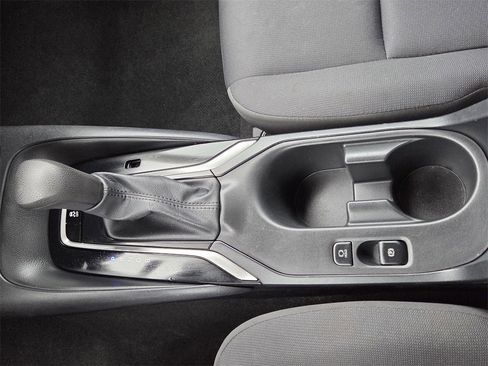 Used 2023 Toyota Corolla LE image 18