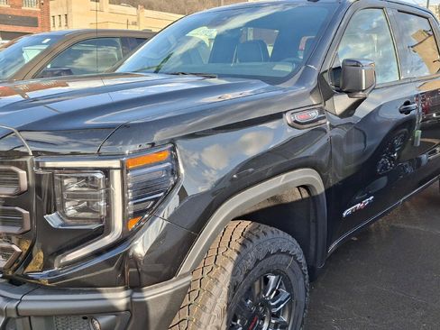 New 2026 GMC Sierra 1500 AT4X AWD/4WD image 3