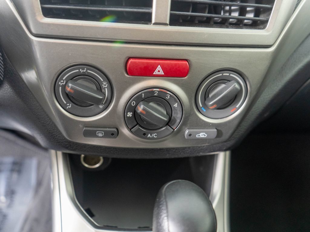 Used 2010 Subaru Impreza 2.5i AWD/4WD image 18
