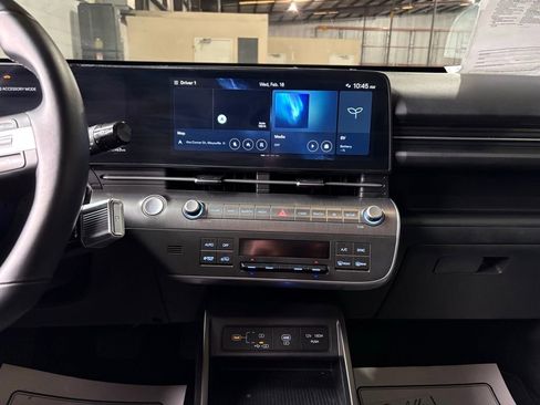 Used 2024 Hyundai Kona SEL image 29