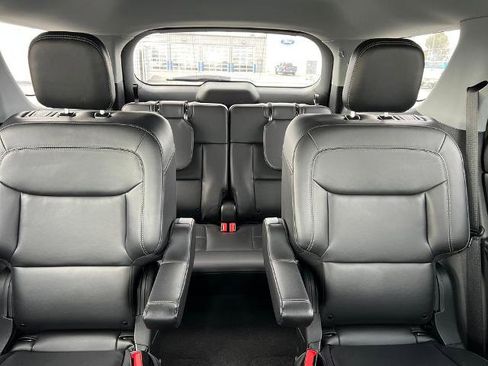 Certified 2023 Ford Explorer XLT w/ Equipment Group 202A image 36