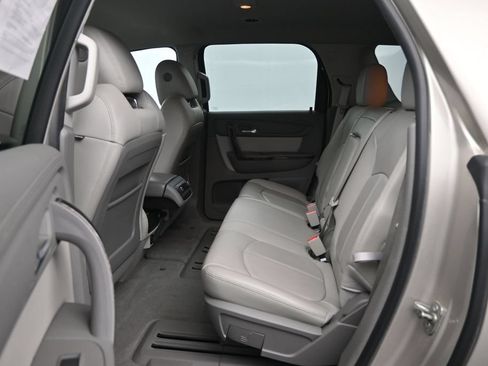 Used 2016 GMC Acadia SLT AWD/4WD image 19