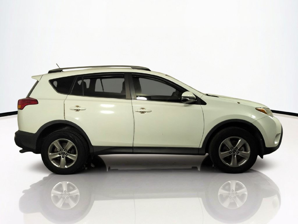 Used 2015 Toyota RAV4 XLE FWD image 5
