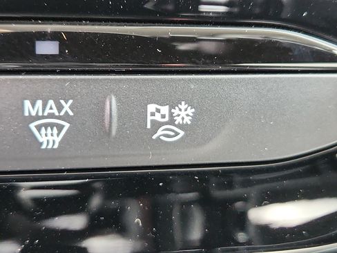Used 2024 Ford Escape SE FWD image 19