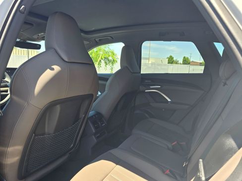 Certified 2025 Audi Q5 Premium w/ Premium Plus AWD/4WD image 11