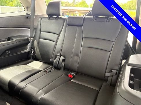 Used 2017 Honda Pilot Touring image 17