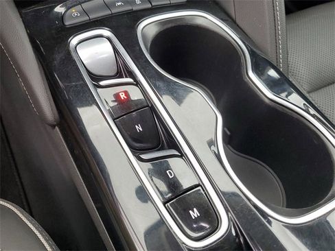 Used 2023 Buick Envision Essence image 30