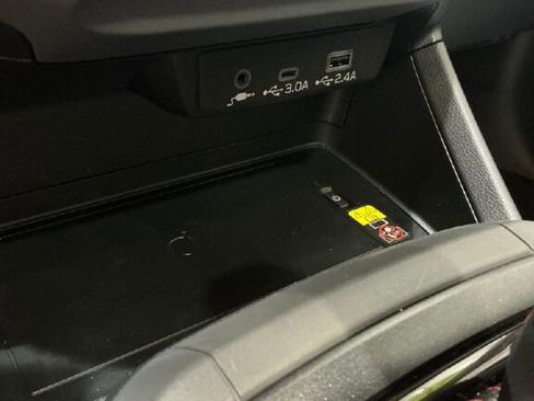 Certified 2025 Subaru Crosstrek 2.5i Limited w/ Popular Package #4A image 9