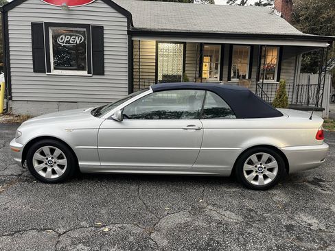 Used 2006 BMW 325Ci Convertible image 6