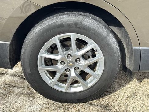 Used 2023 Chevrolet Equinox LT FWD image 6