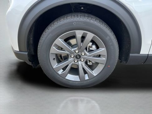 New 2026 Ford Explorer Active w/ Active Comfort Package AWD/4WD image 23
