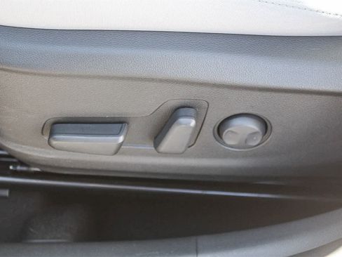 Certified 2023 Hyundai Kona SEL image 28