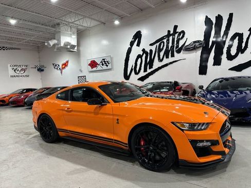 Used 2021 Ford Mustang Shelby GT500 w/ Technology Package RWD image 26