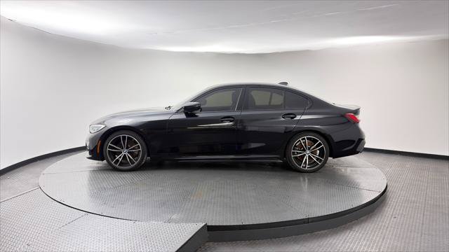 Used 2021 BMW 330i Sedan w/ M Sport Package RWD image 3
