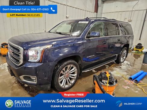Used 2017 GMC Yukon XL SLT w/ Open Road Package image 1