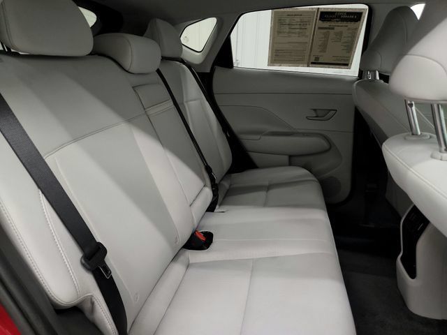 Used 2025 Hyundai Kona SEL FWD image 27