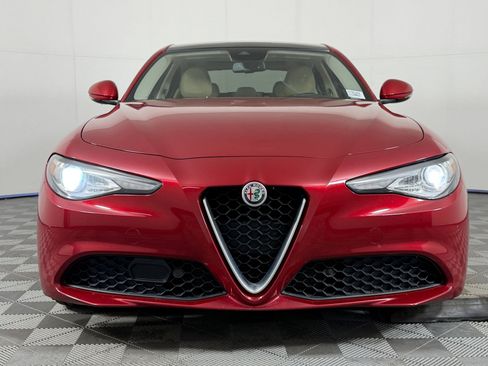 Used 2019 Alfa Romeo Giulia Ti w/ Quick Order Package 22Z Lusso image 6