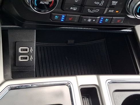 Used 2018 Ford F150 Lariat w/ Equipment Group 502A Luxury AWD/4WD image 25