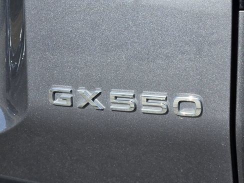 Used 2024 Lexus GX 550 w/ Cold Area Package AWD/4WD image 8