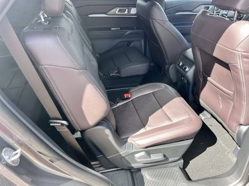 New 2026 Ford Explorer Platinum image 17