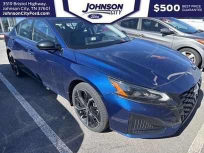 Used 2023 Nissan Altima 2.5 SR w/ SR Premium Package