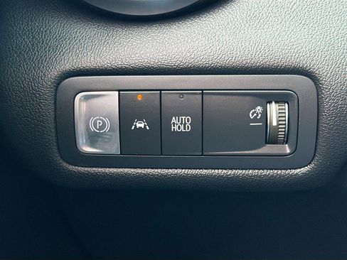 Used 2024 Chevrolet Blazer EV LT AWD/4WD image 17