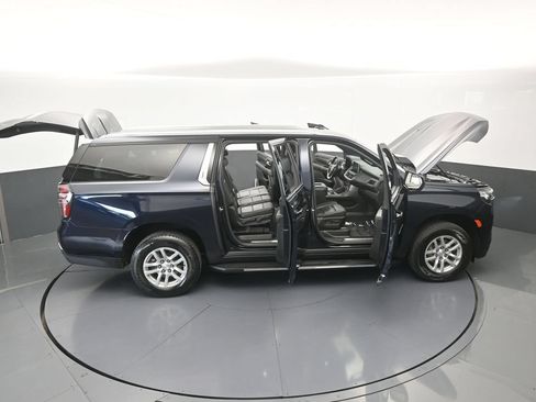 Used 2024 Chevrolet Suburban LT AWD/4WD image 71