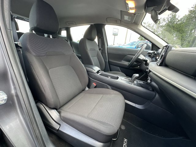 Used 2025 Nissan Kicks S w/ Charging Package FWD image 25