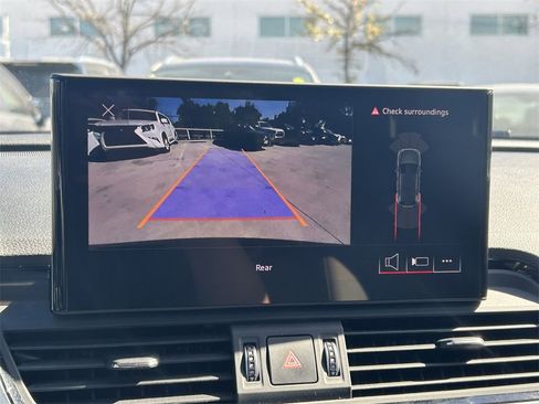 Used 2025 Audi Q5 2.0T Premium image 37