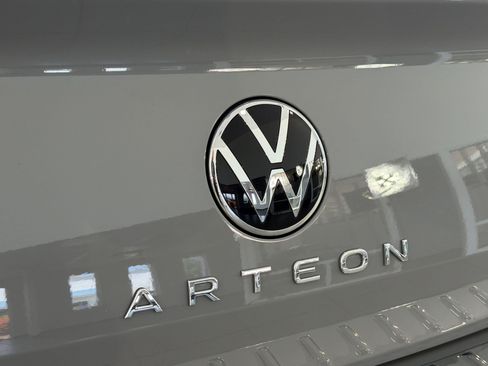 Used 2023 Volkswagen Arteon SEL AWD/4WD image 35