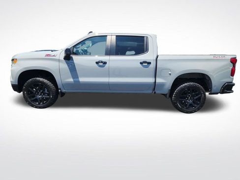 Used 2024 Chevrolet Silverado 1500 LT Trail Boss w/ Convenience Package II AWD/4WD image 2