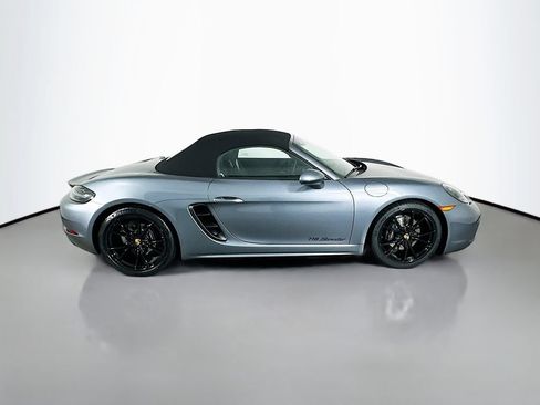 Certified 2025 Porsche 718 Boxster RWD image 8