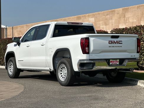 New 2026 GMC Sierra 1500 SLE RWD image 6