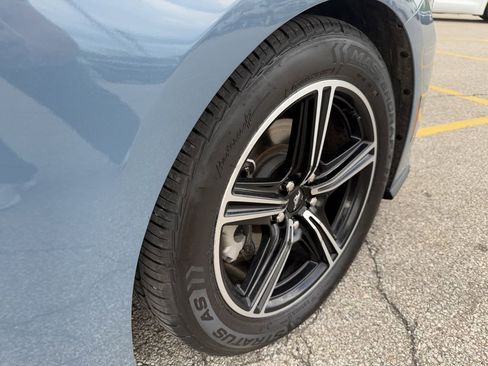 Used 2025 Ford Mustang Premium RWD image 39
