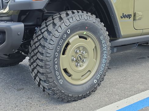 New 2026 Jeep Gladiator Willys AWD/4WD image 11