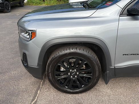 Certified 2023 GMC Acadia SLT w/ Elevation Edition AWD/4WD image 17