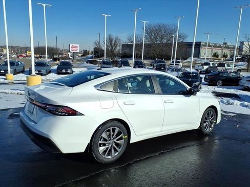 New 2026 Nissan Sentra SL image 3