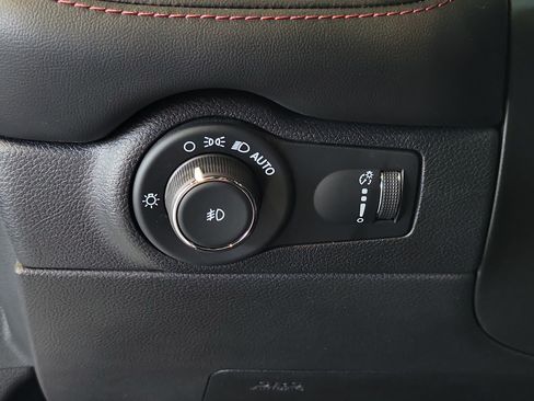 Used 2022 Dodge Durango R/T RWD image 21