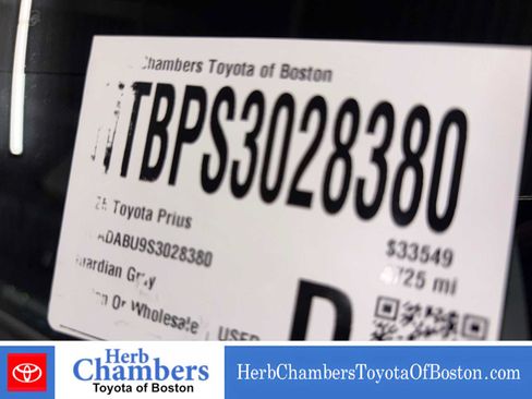 Used 2025 Toyota Prius XLE AWD/4WD image 13