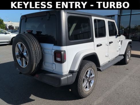 Used 2021 Jeep Wrangler Unlimited Sahara AWD/4WD image 4