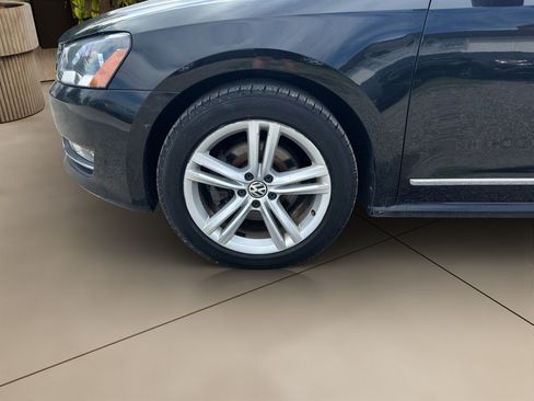 Used 2014 Volkswagen Passat TDI SEL Premium FWD image 28